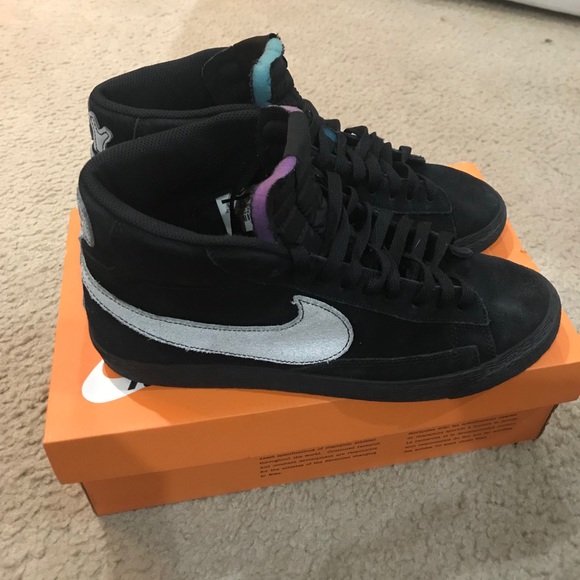 Nike Blazer Mid LA vs. NYC | Sheck Wes - Picture 2 of 6
